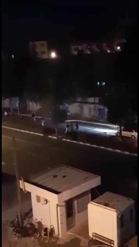 Konya’da gencin tekme tokat dövüldüğü anlar kamerada