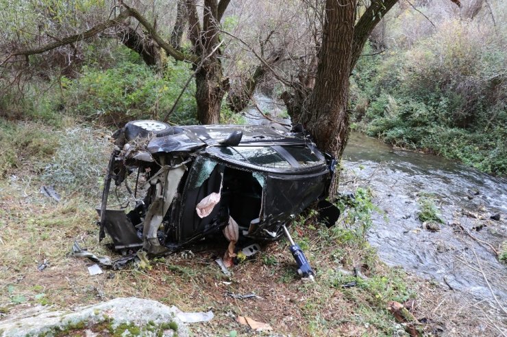 Sağlık çalışanlarının bulunduğu otomobil Ihlara Vadisi’ne uçtu