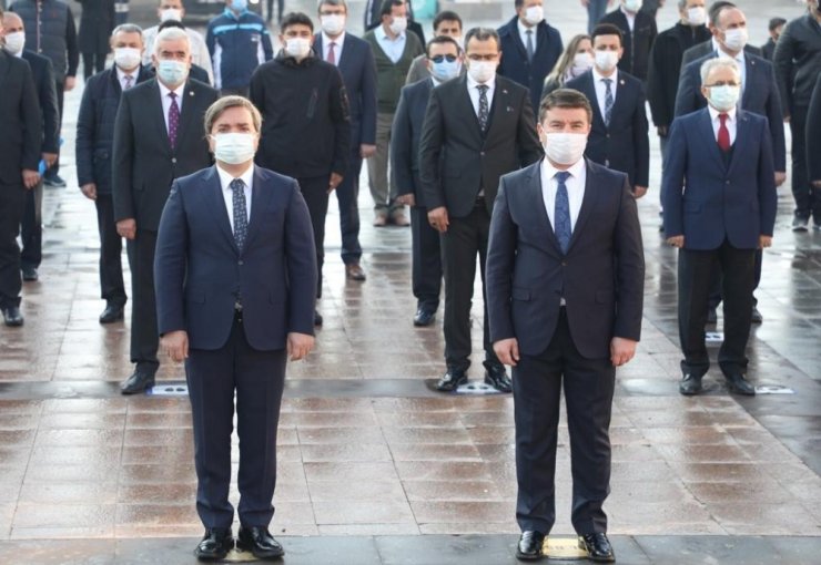 Aksaray’da 10 Kasım Atatürk’ü anma töreni gerçekleştirildi