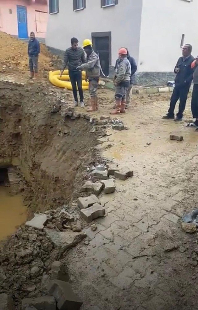 Hüyük’te mahalle çeşmeleri için sondaj çalışmaları başladı