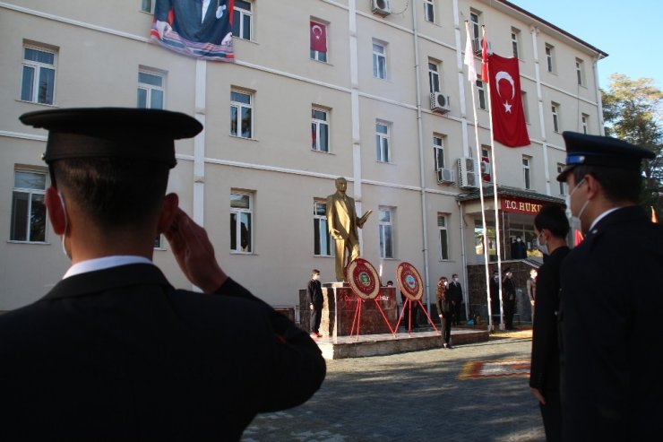 Yunak’ta Atatürk ebediyete intikalinin 82’ici yıldönümünde anıldı
