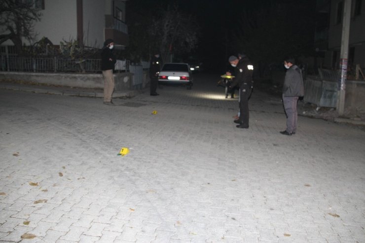 Konya’da polis sokakta tüfekle ateş eden şehir magandasını arıyor