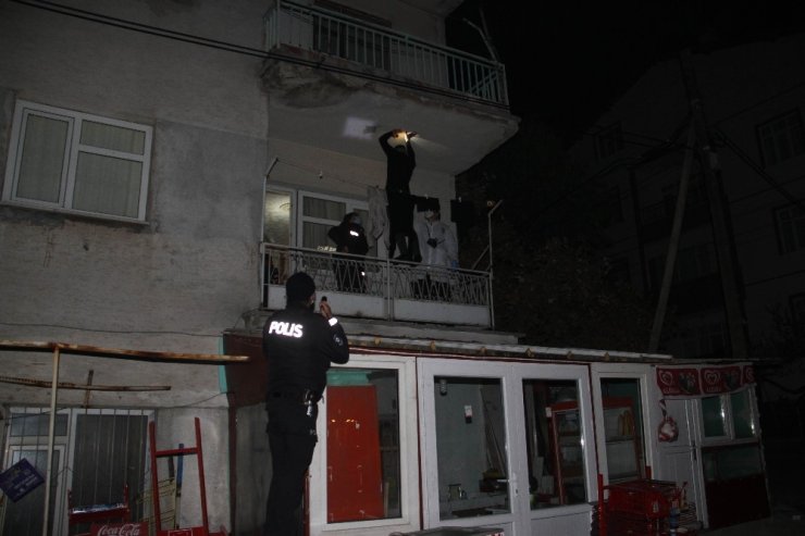 Konya’da polis sokakta tüfekle ateş eden şehir magandasını arıyor