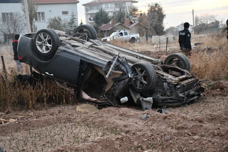 Takla atan otomobilin sürücüsü ağır yaralandı