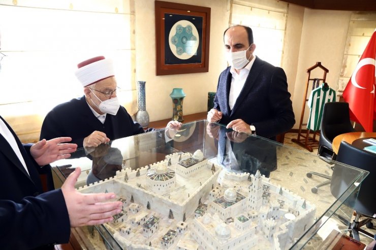 Mescid-i Aksa İmam Hatibi Başkan Altay’ı ziyaret etti