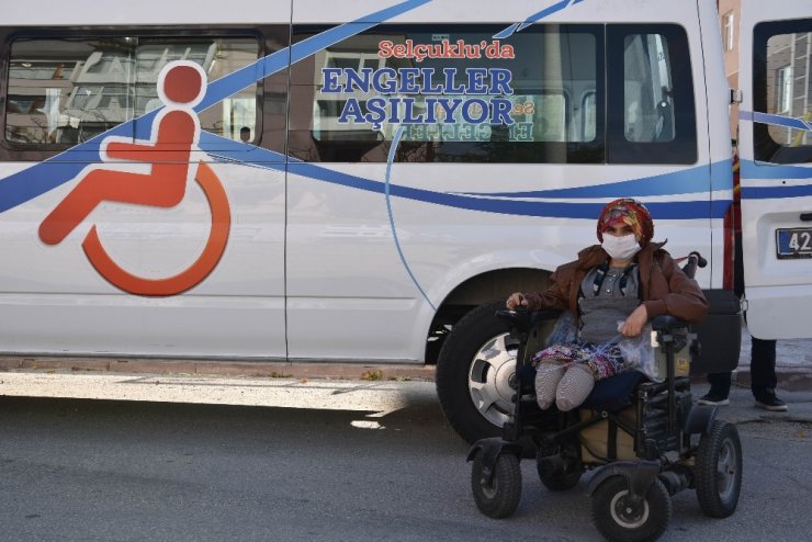 Belediye 10 yıldır engelini aşmasına yardımcı oluyor