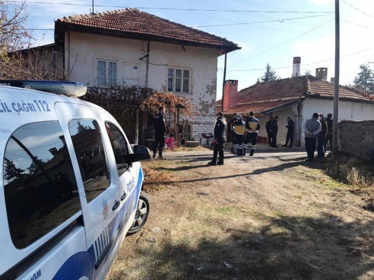 Avukat evinde ölü bulundu