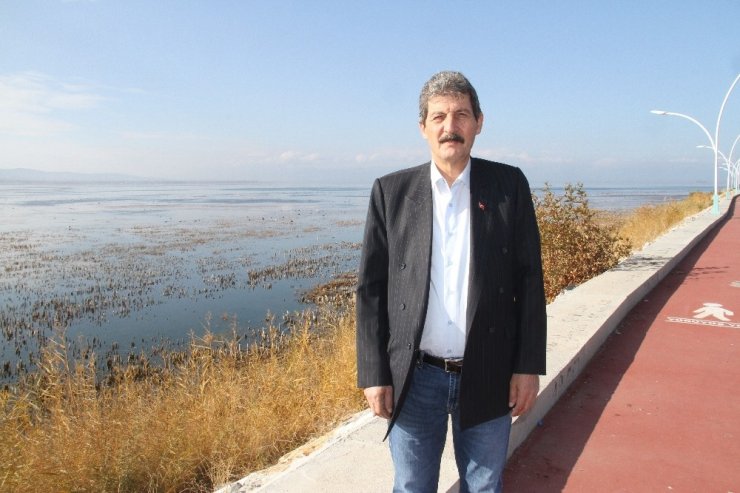 Beyşehir Gölünde su seviyesi azalıyor