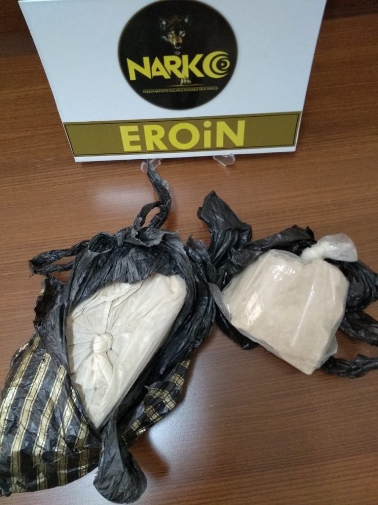 Konya’da otomobilde eroin ele geçirildi