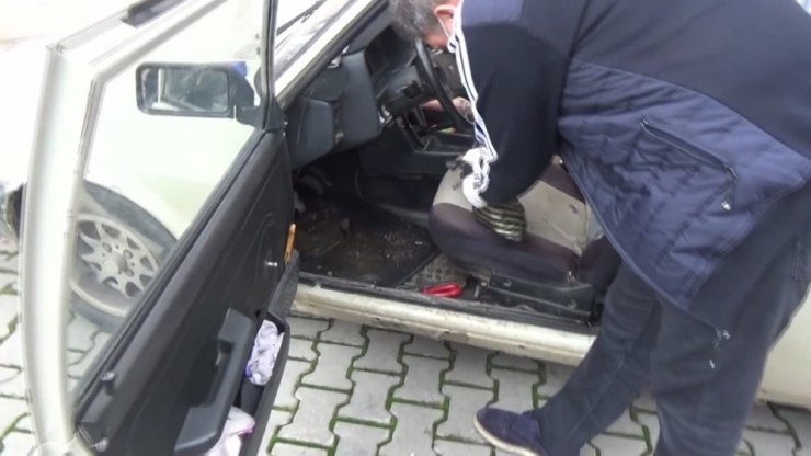 Konya’da otomobilde eroin ele geçirildi