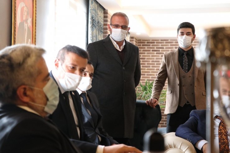 ASÜ Rektörü Şahin Bilim Teknik Kolejinde