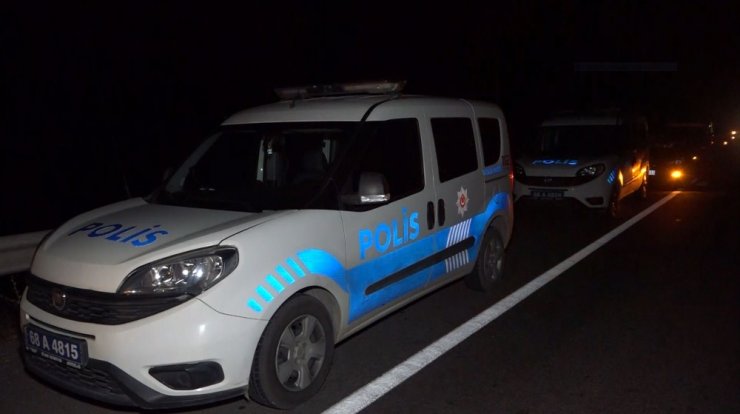 Aksaray’da yol verme kavgası...Oğlunu dövüp babasını bıçaklayarak öldürdüler