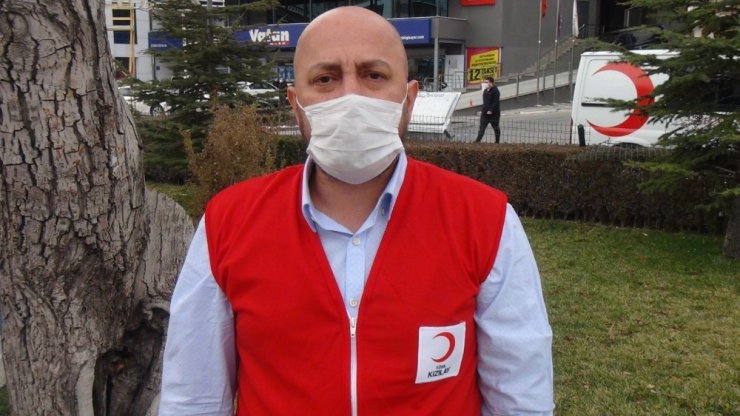 Kızılay, sokak hayvanlarına yuva yaptı