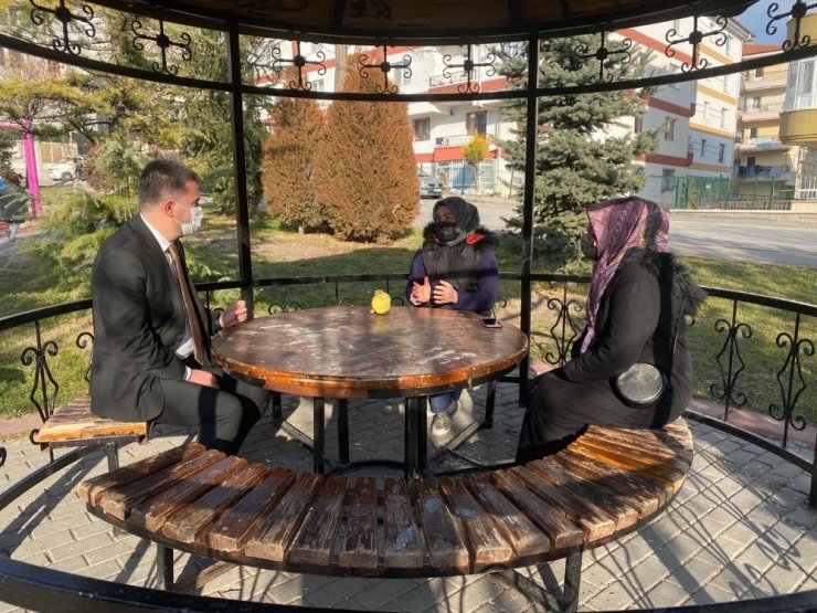 Başkan Ertuğrul Çetin sokakların nabzını tutuyor