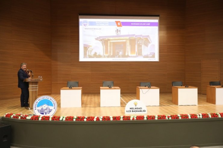 Başkan Palancıoğlu, AK Parti Melikgazi yönetim kuruluna 2020 yılında gerçekleştirilen hizmetleri anlattı