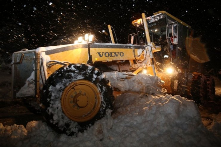 Sivas’ta 388 köy yolu araç ulaşımına kapandı