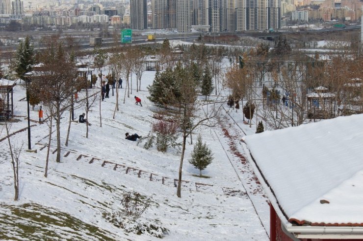 Başkent’ten kar manzaraları