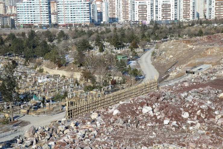 Büyükşehir Belediyesi: "Mezarlık yeri sıkıntımız yok"