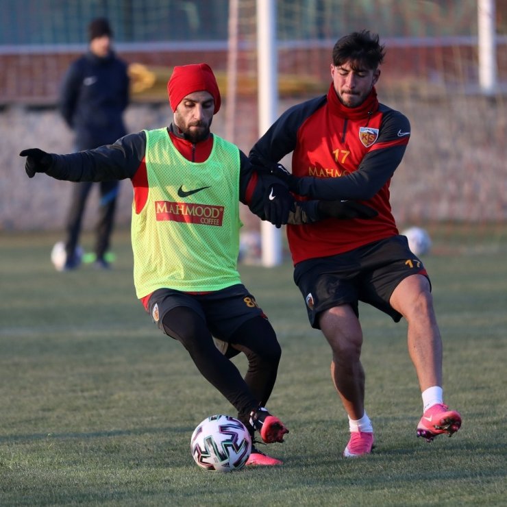 Ramazan Civelek ve Melih Okutan takıma katıldı