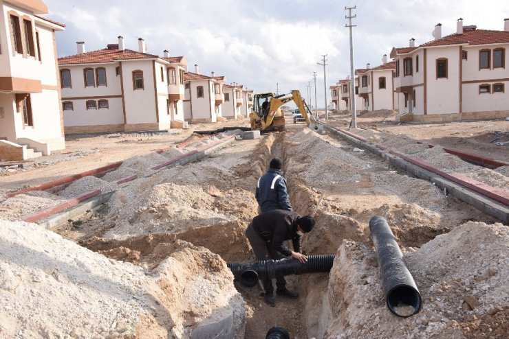 Su altında kalacak mahallenin yeni konutları tamamlanıyor