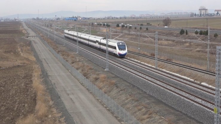 Ankara-Sivas arasını 2 saate düşürecek YHT projesi test sürüşü başladı