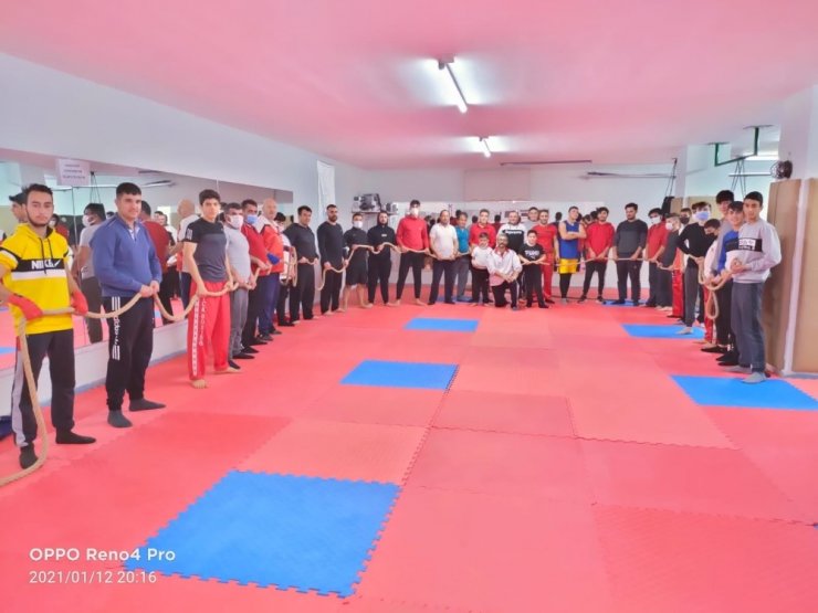 Develi halkı sağlıklı yaşam için spor yapıyor