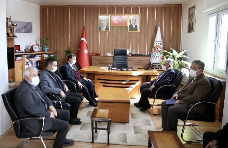 Başkan Büyükkılıç 2021 yatırımları için Yeşilhisar’da