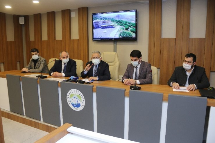 Yahyalı’da yapılacak 2021 yılı projeleri masaya yatırıldı