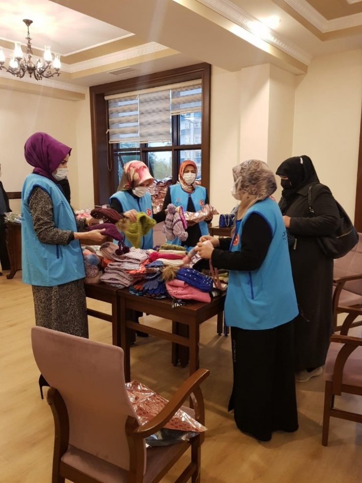 TDV ve WEFA’dan 35 bin çocuğa kışlık kıyafet yardımı