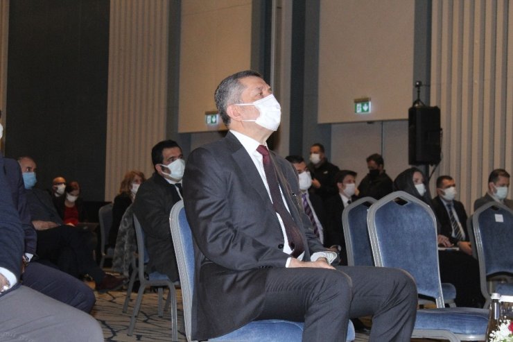 Bakan Selçuk: ”Mesleki ve teknik eğitim konusunda iş gücü ortaya çıkarmak asli görevlerimiz arasında yer alıyor”
