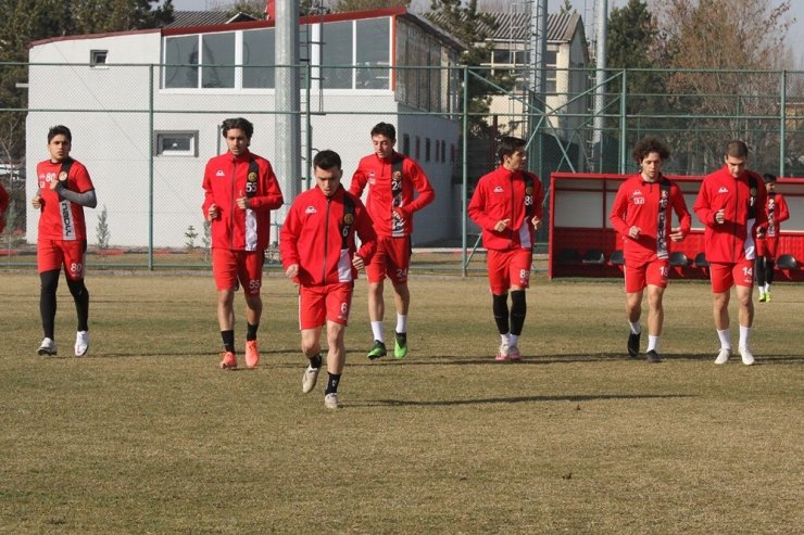 Es Es, Altay maçı sonrası ilk antrenmanına çıktı