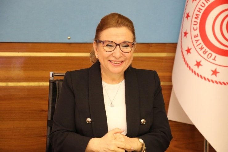 Bakan Pekcan: ”Serbest bölgelerde yabancı sermayeli firmalar tarafından 2,5 milyar doları aşkın yatırım yapılmıştır”