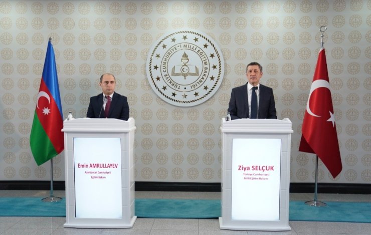 Milli Eğitim Bakanı Selçuk, Azerbaycan Eğitim Bakanı Amrullayev’i ağırladı