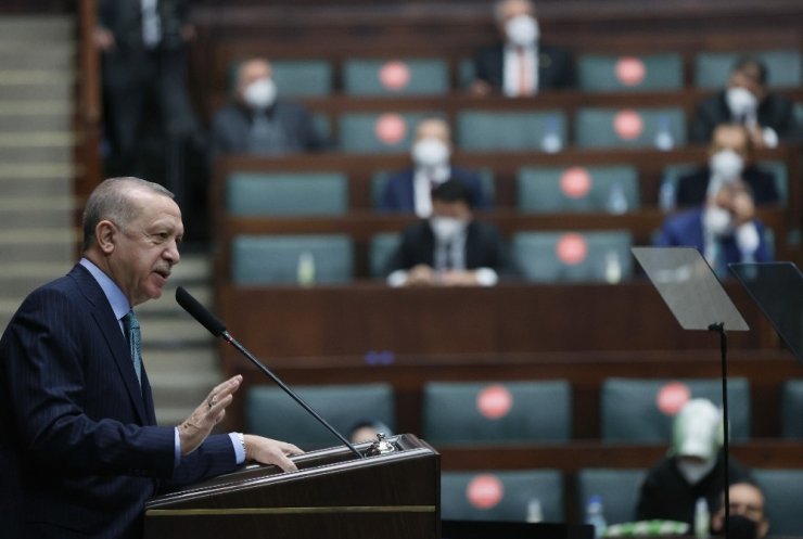 Cumhurbaşkanı Erdoğan: "CHP hakiki bir siyasi parti olmaktan çıkıp heyula haline dönüşmüş amorf bir yapıdır"