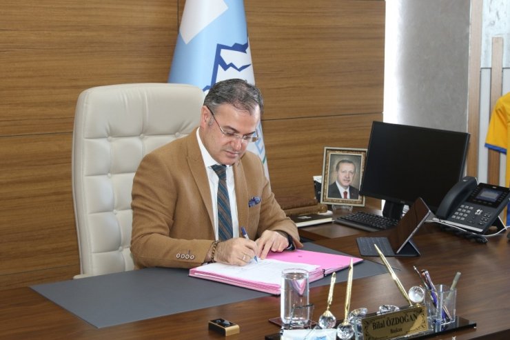 Hacılar’da işçilerin sözleşme sevinci
