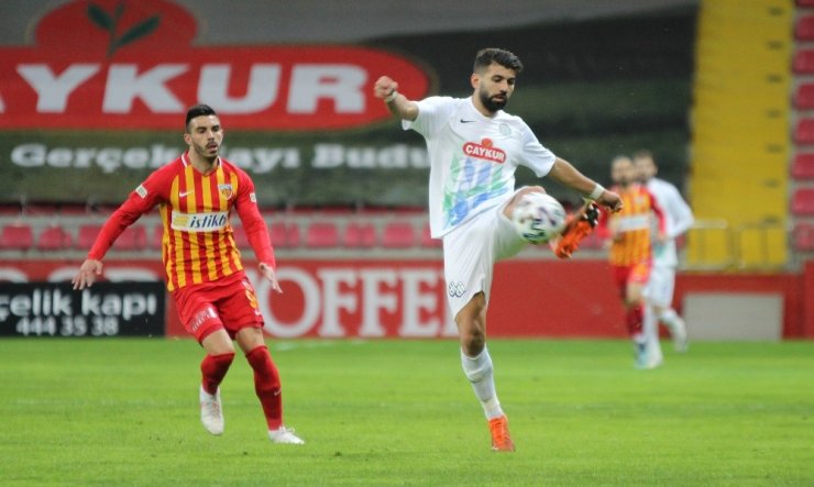 Süper Lig: Kayserispor: 0 - Çaykur Rizespor: 0 (İlk yarı)