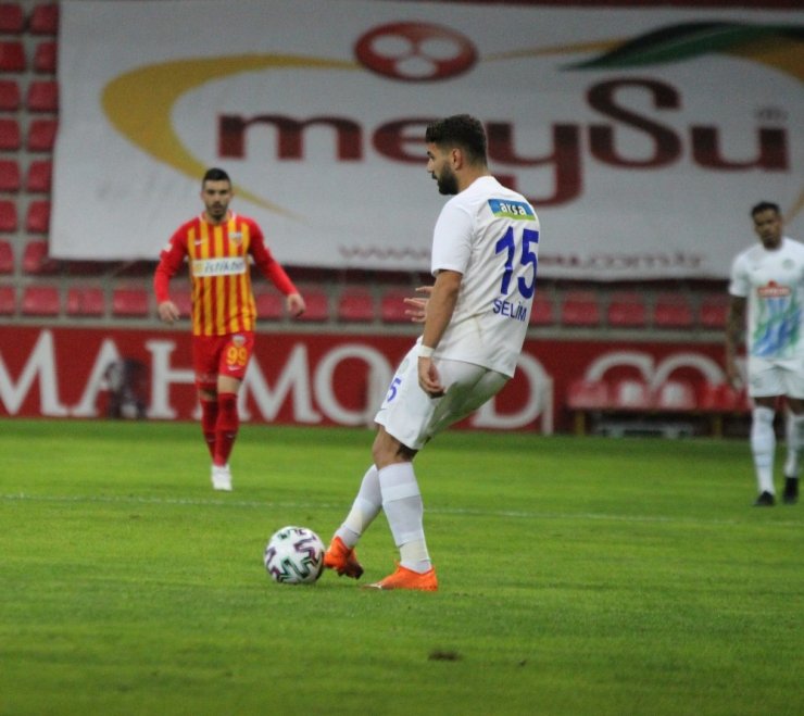 Süper Lig: Kayserispor: 0 - Çaykur Rizespor: 0 (İlk yarı)