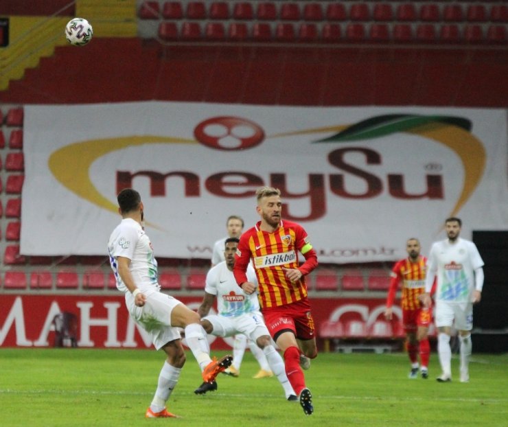 Süper Lig: Kayserispor: 0 - Çaykur Rizespor: 0 (İlk yarı)