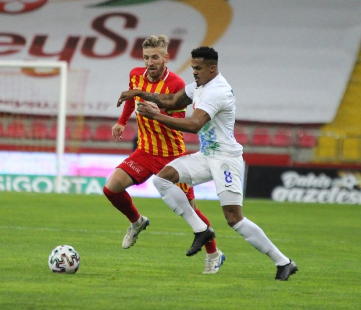 Süper Lig: Kayserispor: 0 - Çaykur Rizespor: 0 (İlk yarı)
