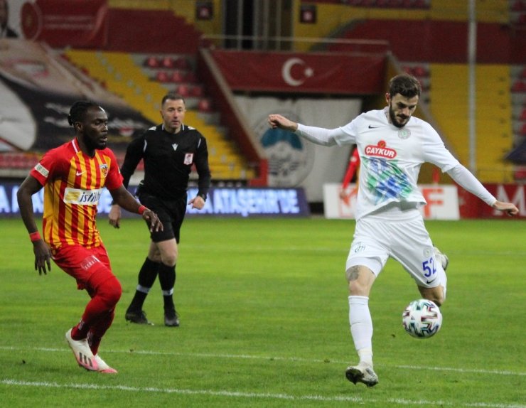 Süper Lig: Kayserispor: 2 - Çaykur Rizespor: 1 (Maç sonucu)