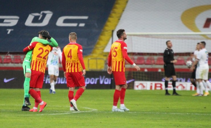 Süper Lig: Kayserispor: 2 - Çaykur Rizespor: 1 (Maç sonucu)