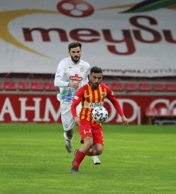 Süper Lig: Kayserispor: 2 - Çaykur Rizespor: 1 (Maç sonucu)