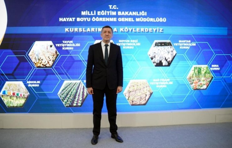 Bakan Selçuk’tan köy muhtarlarına mektup: "Halk Eğitimi kurslarımızla köylerdeyiz"