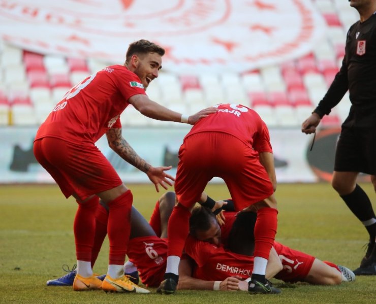 Süper Lig: DG Sivasspor: 1 - A.Hatayspor: 1 (Maç sonucu)