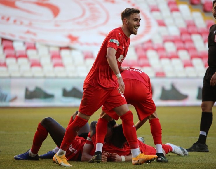 Süper Lig: DG Sivasspor: 1 - A.Hatayspor: 1 (Maç sonucu)