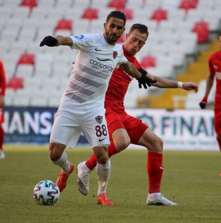 Süper Lig: DG Sivasspor: 1 - A.Hatayspor: 1 (Maç sonucu)