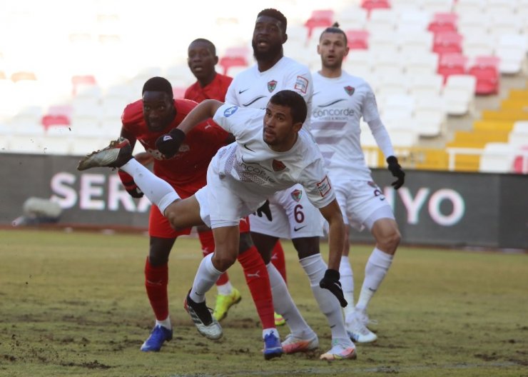 Süper Lig: DG Sivasspor: 0 - A.Hatayspor: 0 (İlk yarı)
