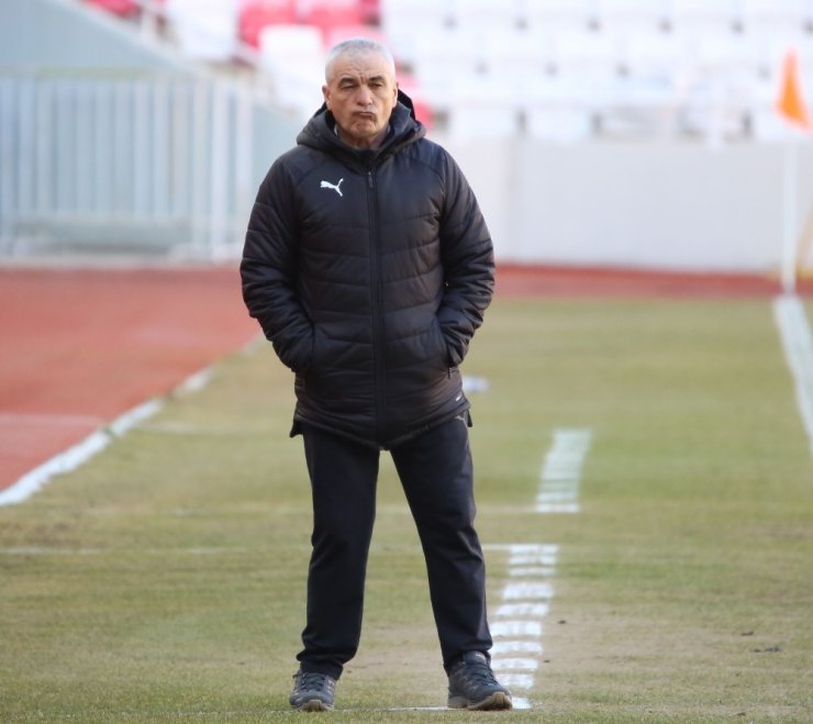Süper Lig: DG Sivasspor: 0 - A.Hatayspor: 0 (İlk yarı)