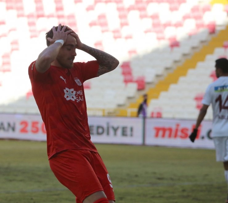 Süper Lig: DG Sivasspor: 0 - A.Hatayspor: 0 (Maç devam ediyor)