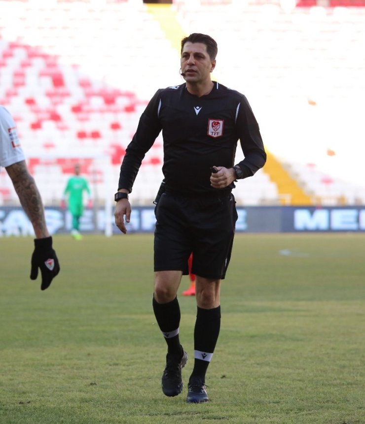 Süper Lig: DG Sivasspor: 0 - A.Hatayspor: 0 (Maç devam ediyor)
